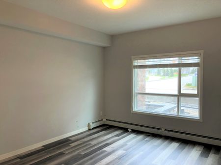 2 Bed Condo For Rent In Harvest Hills. Heat And Water Included - Photo 3