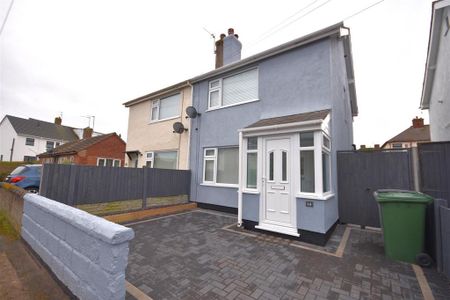 2 bedroom semi-detached house to rent - Photo 2
