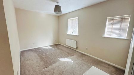 Carsington Close, Kettering, NN16 8LS - Photo 4