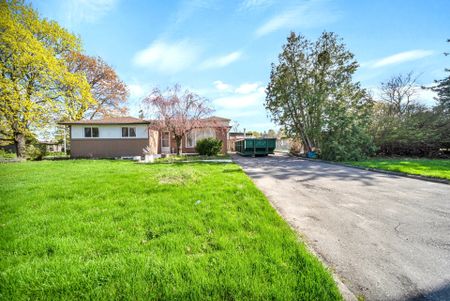 For Lease - 7 Drayton Crescent, Brampton, Ontario - Photo 2