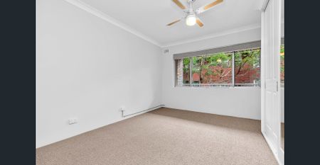 Quiet position at the back of the block, great location! - Photo 5