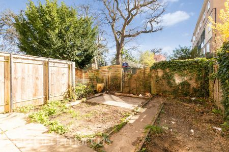 3 bedroom flat to rent - Photo 5