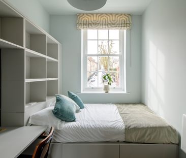 Park Street Room 1 - Photo 4