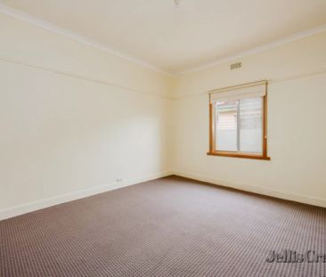 3 Bed, 1 Bath - Photo 2