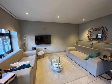 2 Bed Flat, Park Square East, LS1 - Photo 2