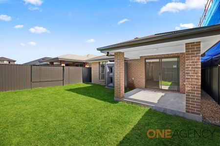 72 Coleman Loop, Catherine Field, NSW 2557 - Photo 5