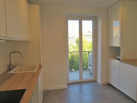 T4, Rue Preston, Nîmes, 970€ H.C, 88m² - Photo 3