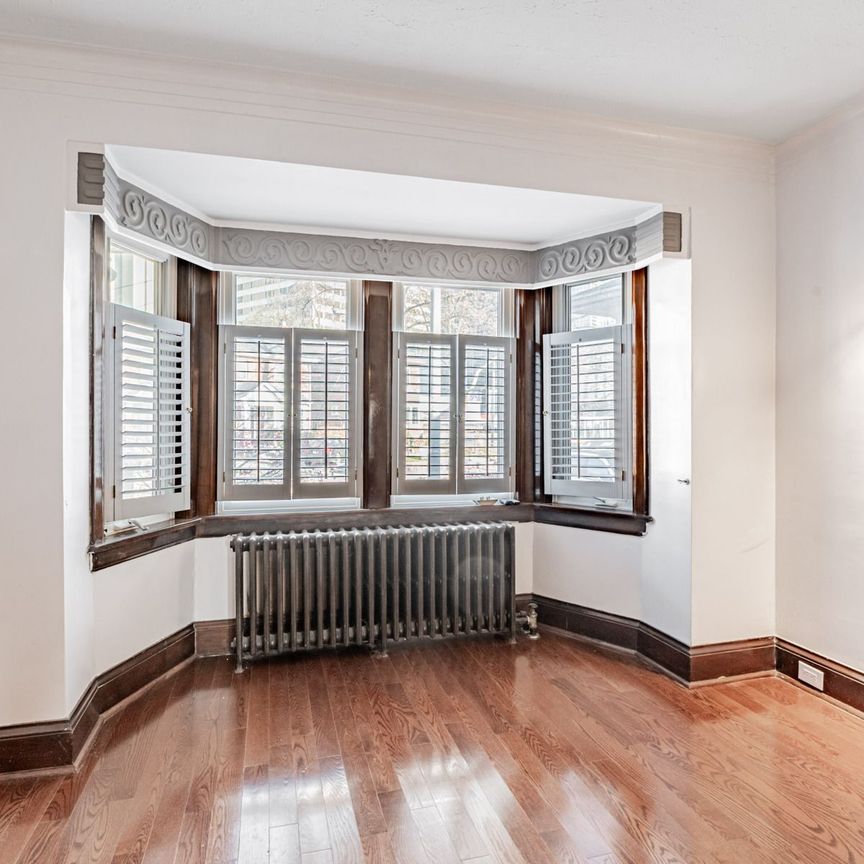 For Lease - 7 Duplex Crescent, Toronto, Ontario - Photo 1