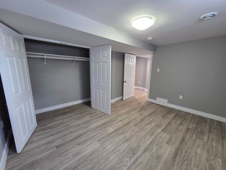For Lease - 398 Kingsway Street Unit# Unit 2, Kincardine, Ontario - Photo 3