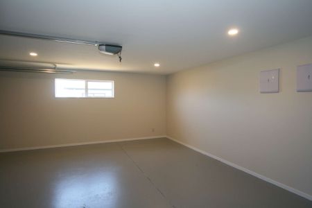 4 Bedrooms on Barrique - Photo 2