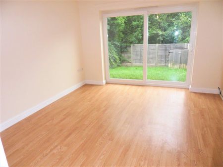 2 bedroom end of terrace house to rent - Photo 2