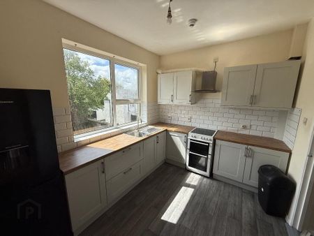 33D Avenue Road, Lurgan, BT66 7BB - Photo 3