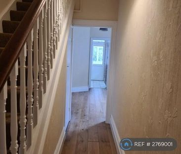 3 bedroom terraced house to rent - Photo 3