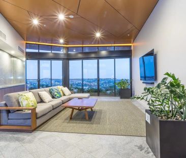 “Partially furnished Luxury One-Bedroom in Heart of South Brisbane” - Photo 2