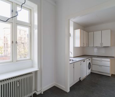 Elegant herskabslejlighed på Halls Allé - Foto 2