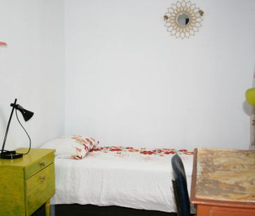 Calle Juan del Castillo, Sevilla, Andalusia 41003 - Photo 6