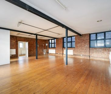 Chingford Mount, Waltham Forest, E4 - Photo 1