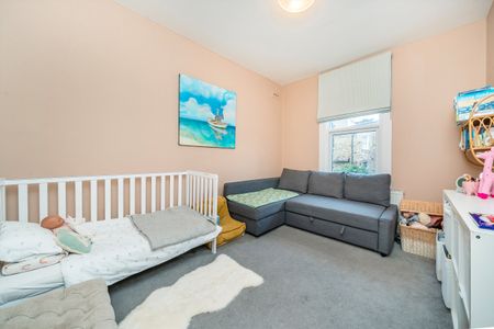 Clifton Avenue, W12, London - Photo 4