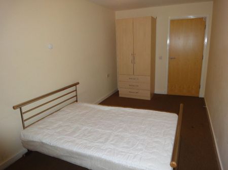 2 bed Flat Flat , Montgomery Place, Montgomery Terrace Road, Sheffield - Photo 4