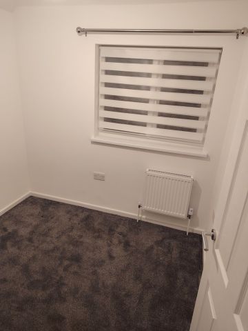 3 Bed Semi-Detached House, Brinsley Close, NG8 - Photo 4