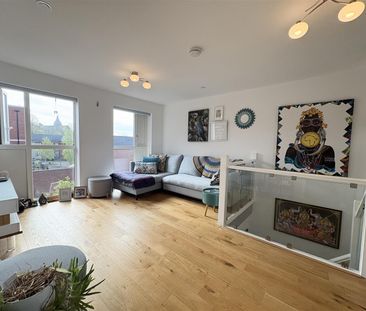 Fairway View, Stockport - Photo 2