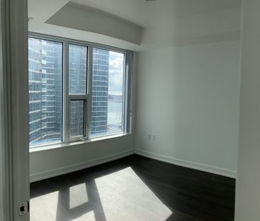 For Lease - 10 York Street Unit# 2707, Toronto, Ontario - Photo 4