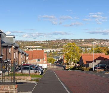 2 bedroom terraced house to rent - Photo 4