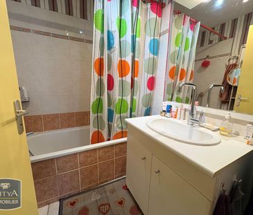 Location Appartement 3 pièces 61m² COGNAC 16100 - Photo 6