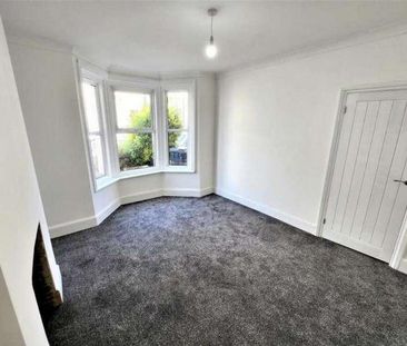 Mayfield Road, Gosport, PO12 - Photo 3