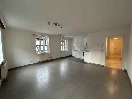 Gezellig dakappartement met 1 slaapkamer vlakbij de Markt. - Foto 3