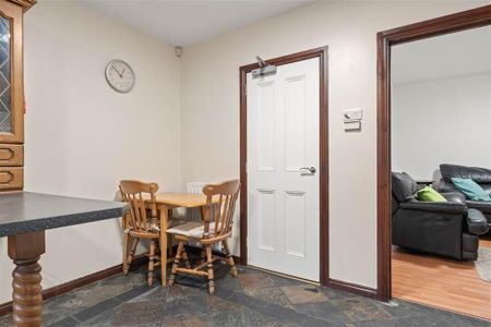 Bedroom 1, 10a Clonavon Terrace, Ballymena, BT43 5BE - Photo 4