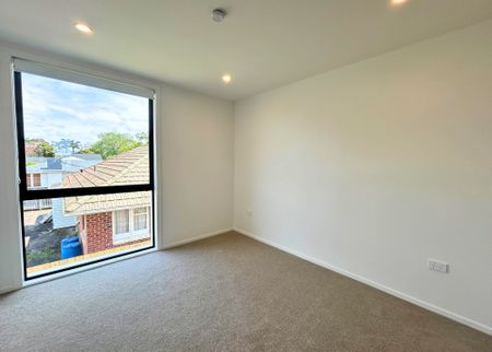 2 Bedrooms on Mead St - Photo 4