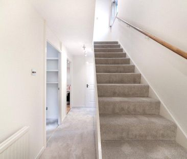 3 bedroom terraced house to rent - Photo 6