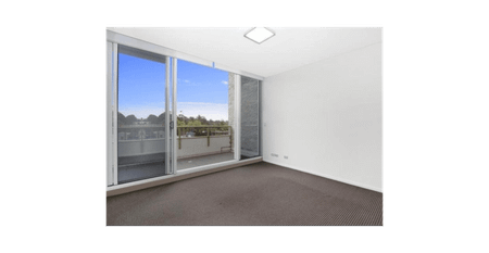 Stunning Two-Bedroom Apartment – Moments from Pymble Station - Photo 3