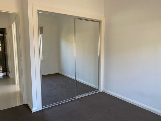 Contemporary & Spacious - Photo 1