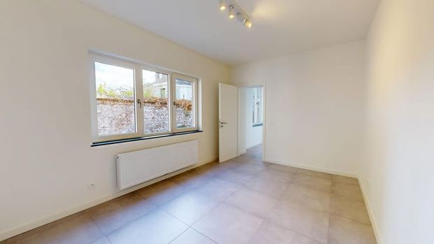 Appartement te huur - foto 1