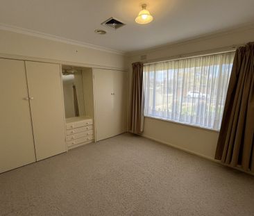 3-Bedroom Family Home with Multiple Living Areas - Photo 3