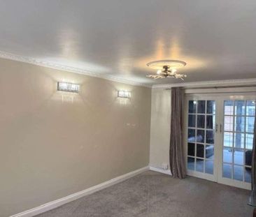 Adelaide Road, High Wycombe, HP13 - Photo 1