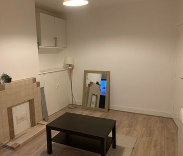 Room in a Shared House, Audley Street, RG30 - Photo 1