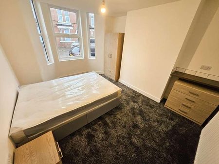 Alexandra Road, Doncaster, DN4 - Photo 2