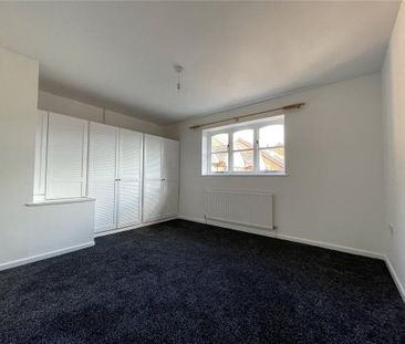 2 bedroom semi-detached house to rent - Photo 3