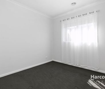 Comfortable Family Home - Photo 3