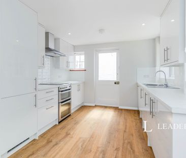 3 bedroom house to rent Henfold Lane, Beare Green, Dorking, RH5 - Photo 4