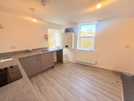 Wyndham Street, Yeovil, Somerset - Photo 3