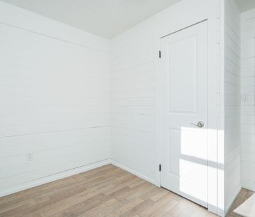 For Lease - 35 St. Clair Street, Collingwood, Ontario - Photo 3