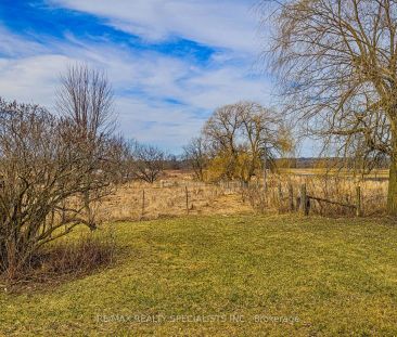Detached Home For Lease | X8310222 - Photo 2