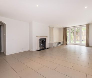 6 bedroom semi-detached house to rent - Photo 1