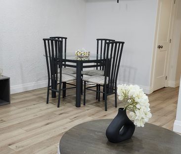 For Lease - 335 Shamrock Court, Oshawa, Ontario - Photo 4