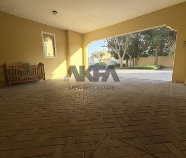 Private family TH in a prime location | Vacant - Photo 4