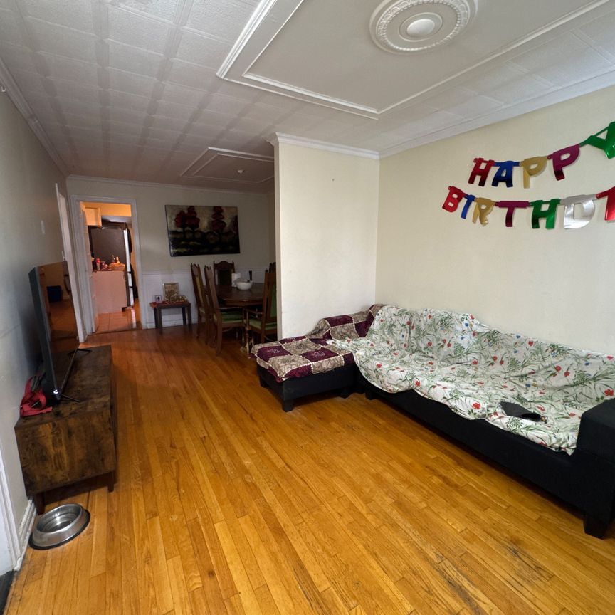 For Lease - 35 Commonwealth Avenue Unit# Main, Toronto, Ontario - Photo 1